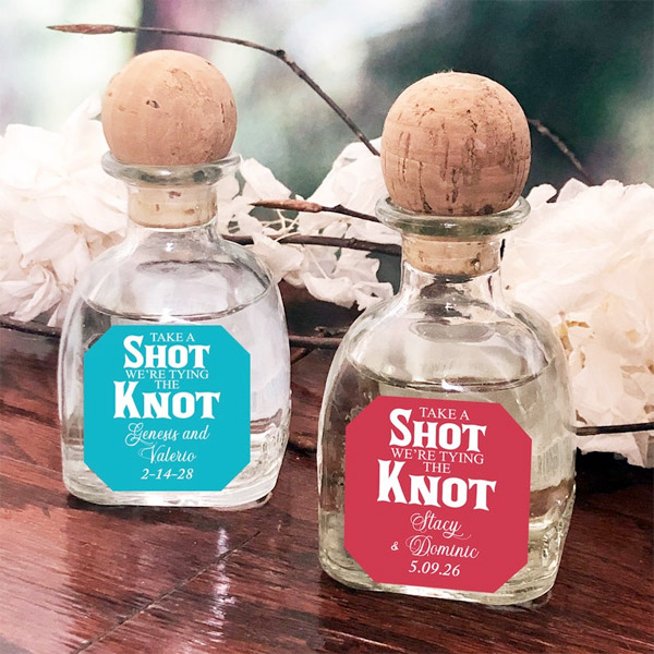 wedding party favour idea | cute alcohol shot gift