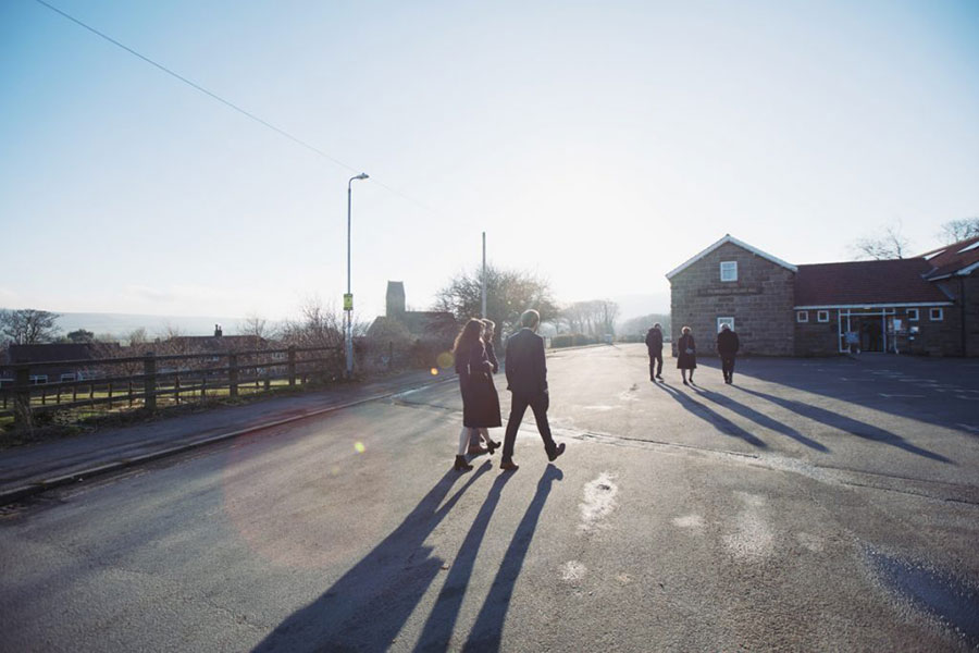 Robin Hoods Bay seaside wedding | Scarborough English seaside | Bride & groom shoot | Natural wedding photography | Vintage bride look