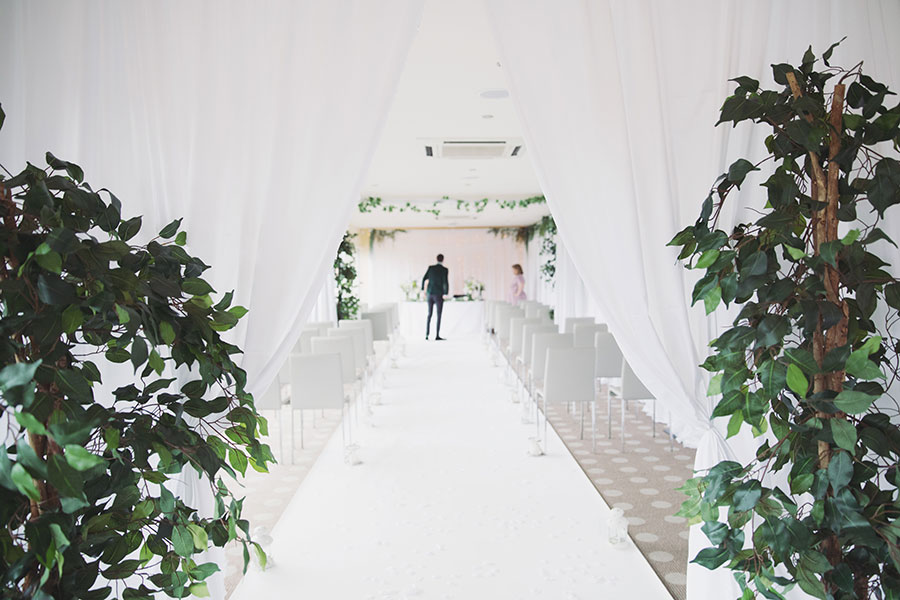 Chester wedding venue | Chester Racecourse wedding photography | Natural wedding photography Chester | Chester wedding photographer |