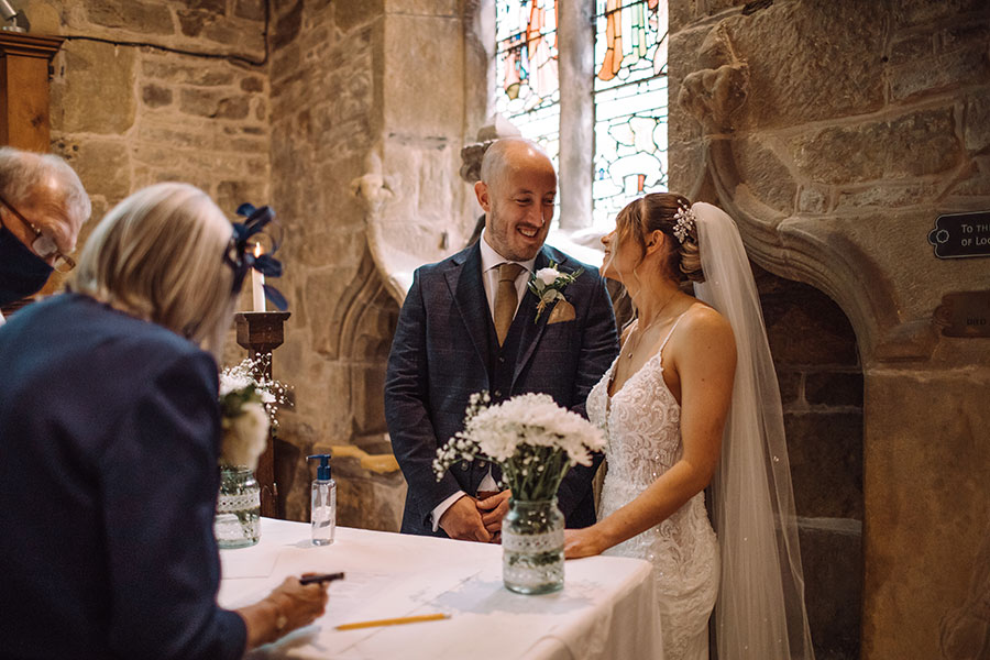 St. Mary's Church wedding Alfreton | Derbyshire countryside wedding venue | Natural wedding photography Derbyshire
