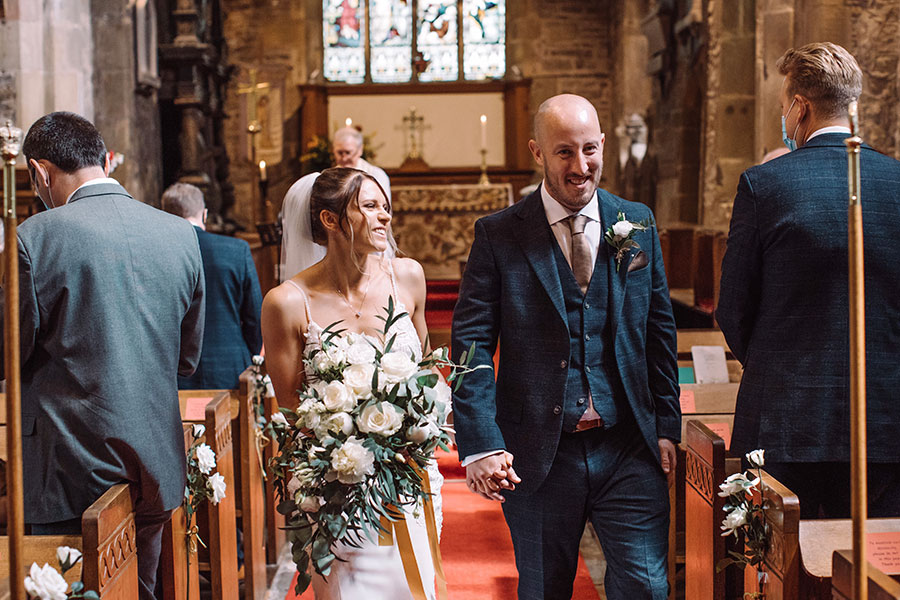 St. Mary's Church wedding Alfreton | Derbyshire countryside wedding venue | Natural wedding photography Derbyshire