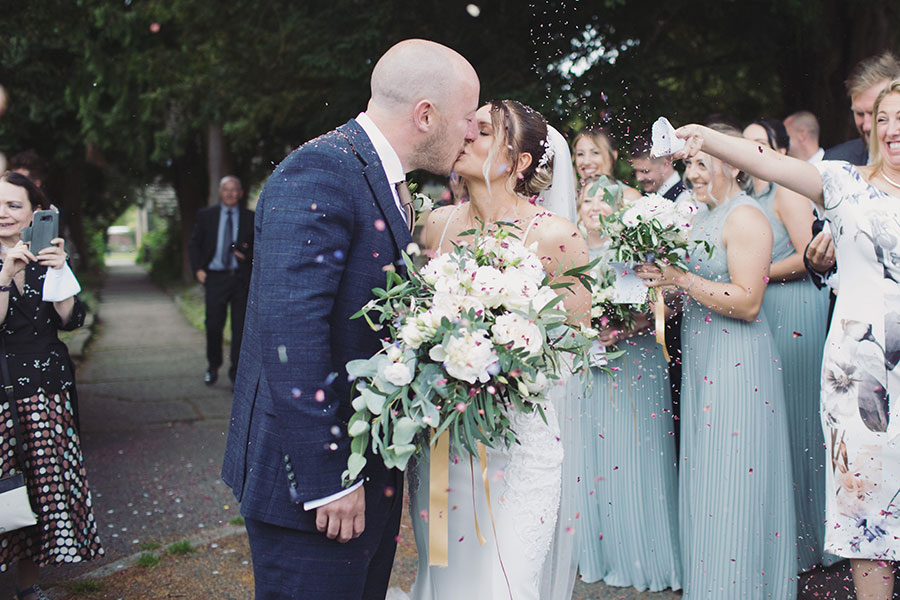 St. Mary's Church wedding Alfreton | Derbyshire countryside wedding venue | Natural wedding photography Derbyshire