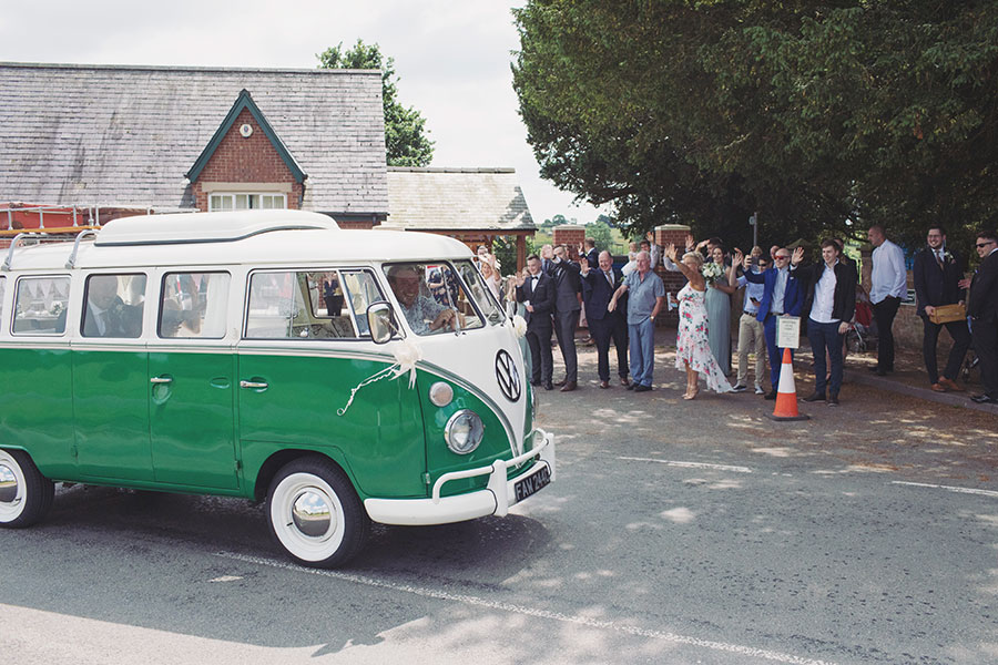 The White Hart Inn wedding | Derbyshire countryside wedding venue | Natural wedding photography Derbyshire