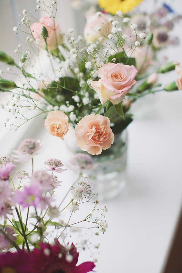 The White Hart Inn wedding | Derbyshire countryside wedding venue | Natural wedding photography Derbyshire