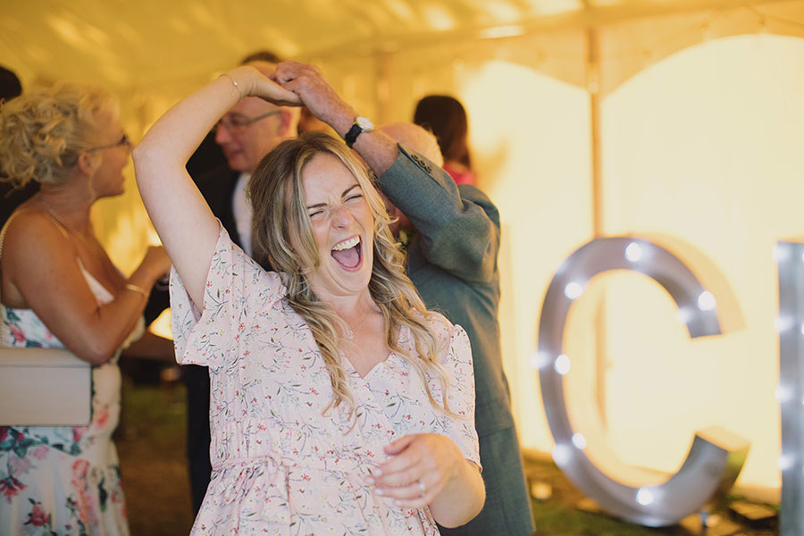 The White Hart Inn wedding | Derbyshire countryside wedding venue | Natural wedding photography Derbyshire