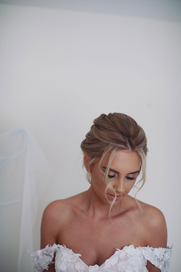Sasha Lee Photography | Natural wedding photographer