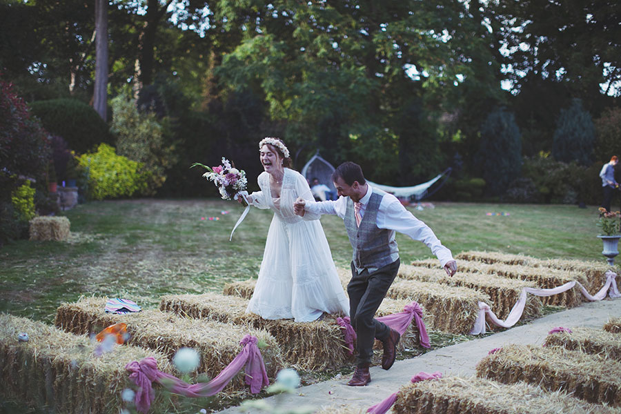 Natural Sheffield Wedding Photography | Sheffield back garden wedding