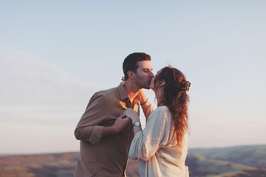 Peak District proposal photoshoot at Curbar Edge