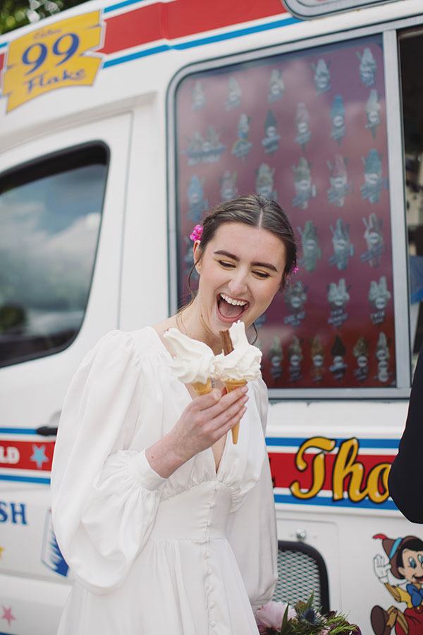 Romantic wedding photography in Stamford capturing natural and timeless moments