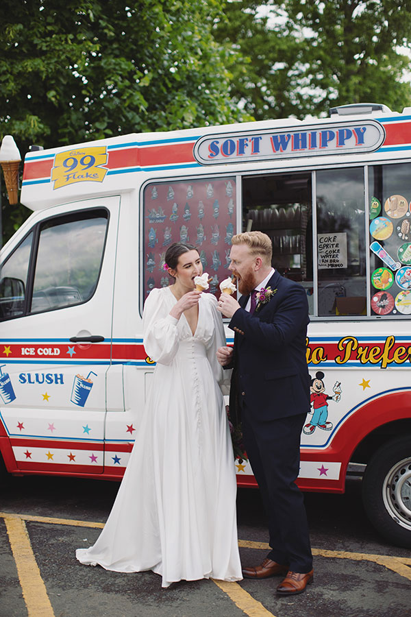 Romantic wedding photography in Stamford capturing natural and timeless moments