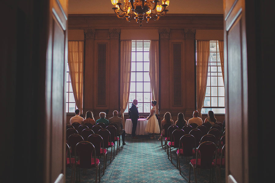 Lisa & Dean ♡ Leeds Civic Hall Wedding 13 L-&-D_-9