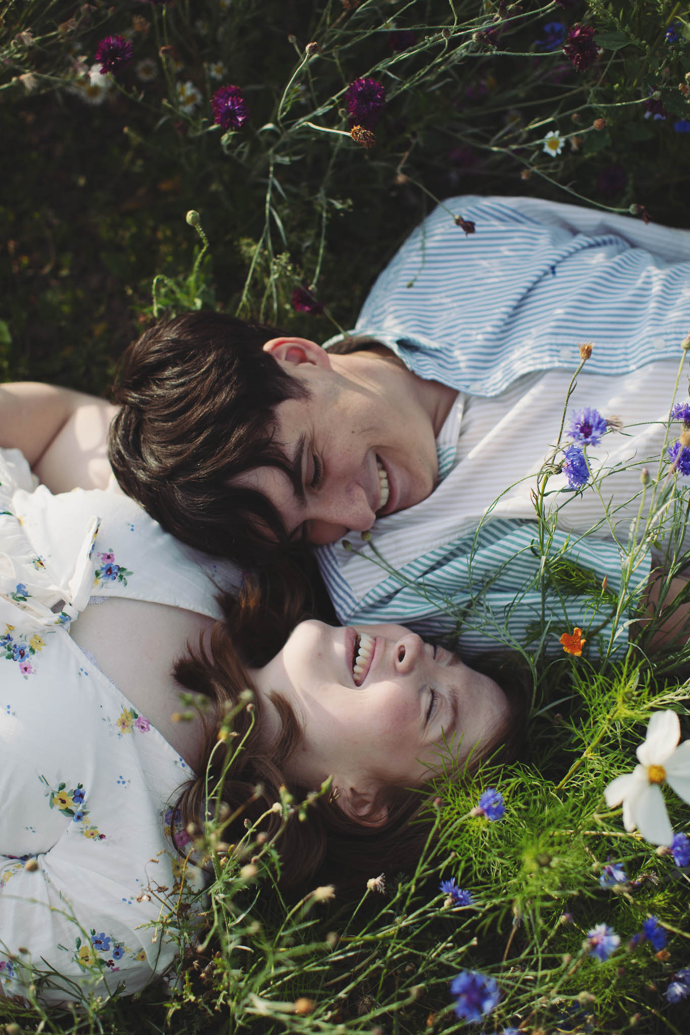 Super fun and cute couple photoshoot