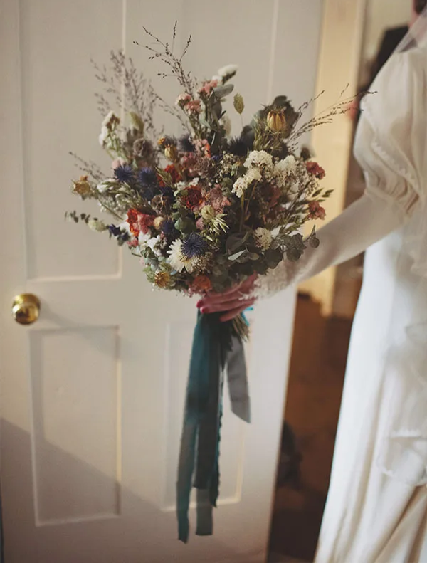 Wedding Bouquet Inspiration: 4 Beautiful Bouquets From Real Weddings ♡ 2 wedding bouquet inspiration blog, wild and colourful from helston street